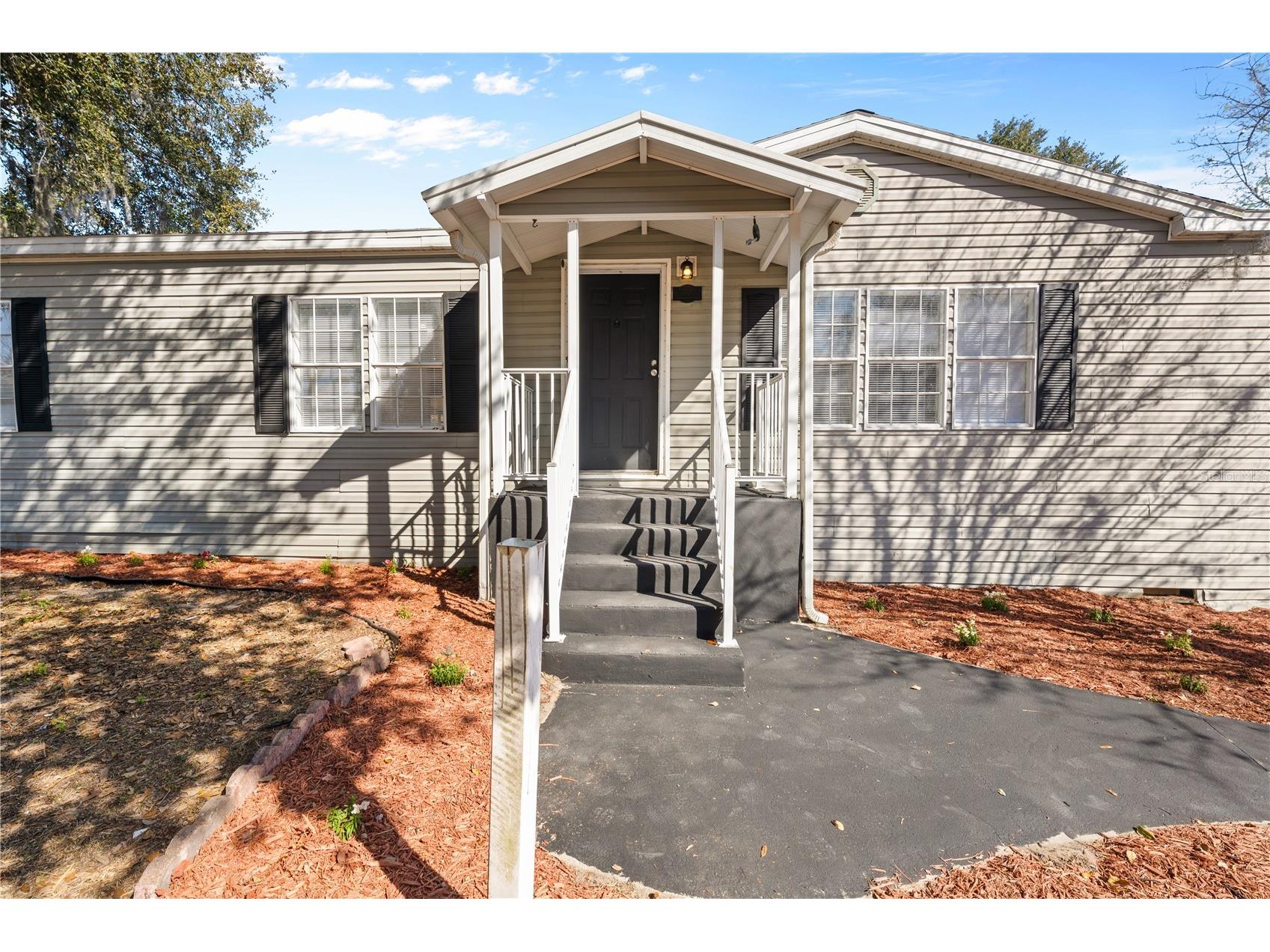 27846 W Pelican Isle Drive Leesburg FL 34748 O6382320 image1