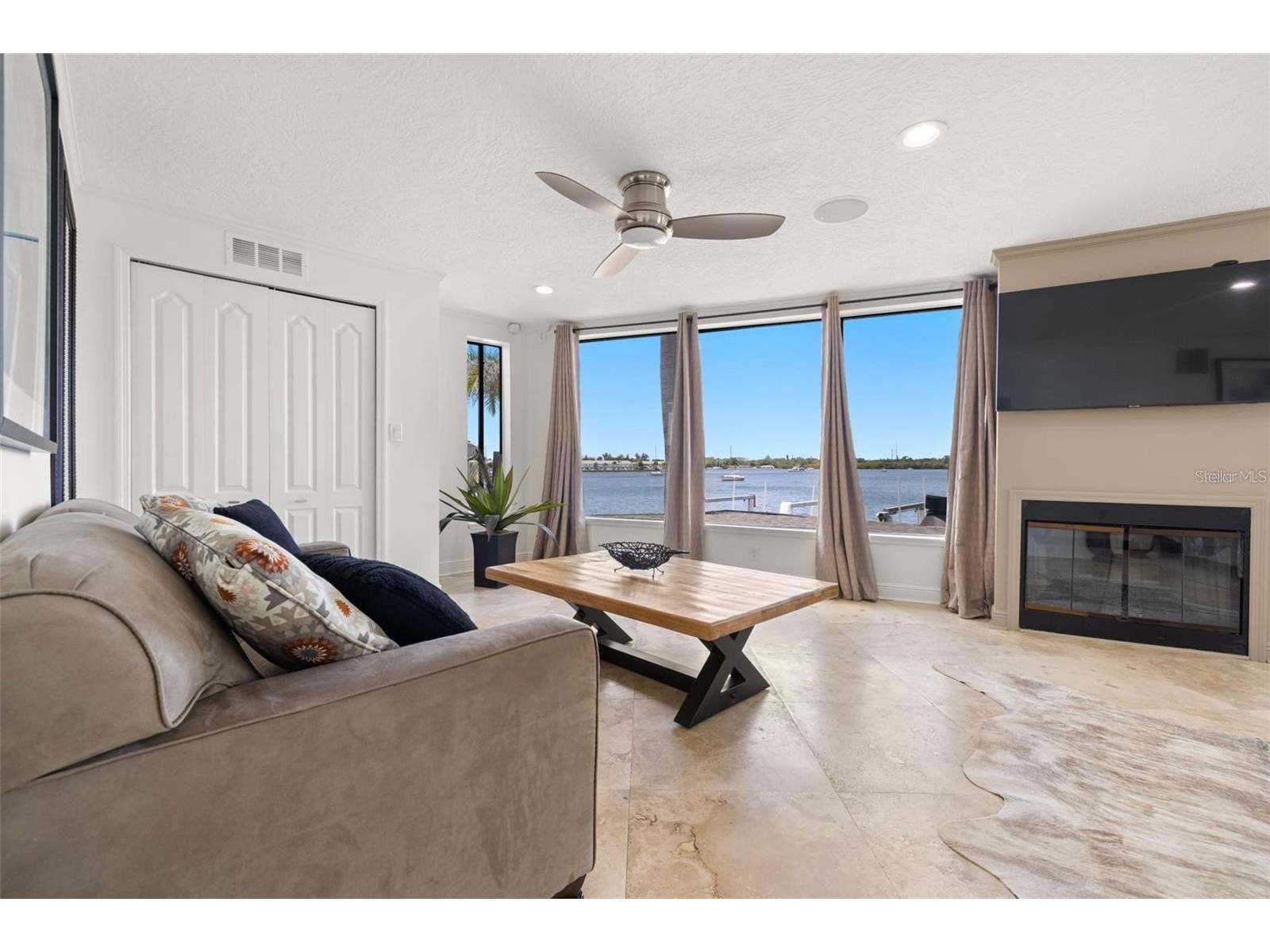 2785 Bayside Drive S Saint Petersburg FL 33705 TB8526481 image18