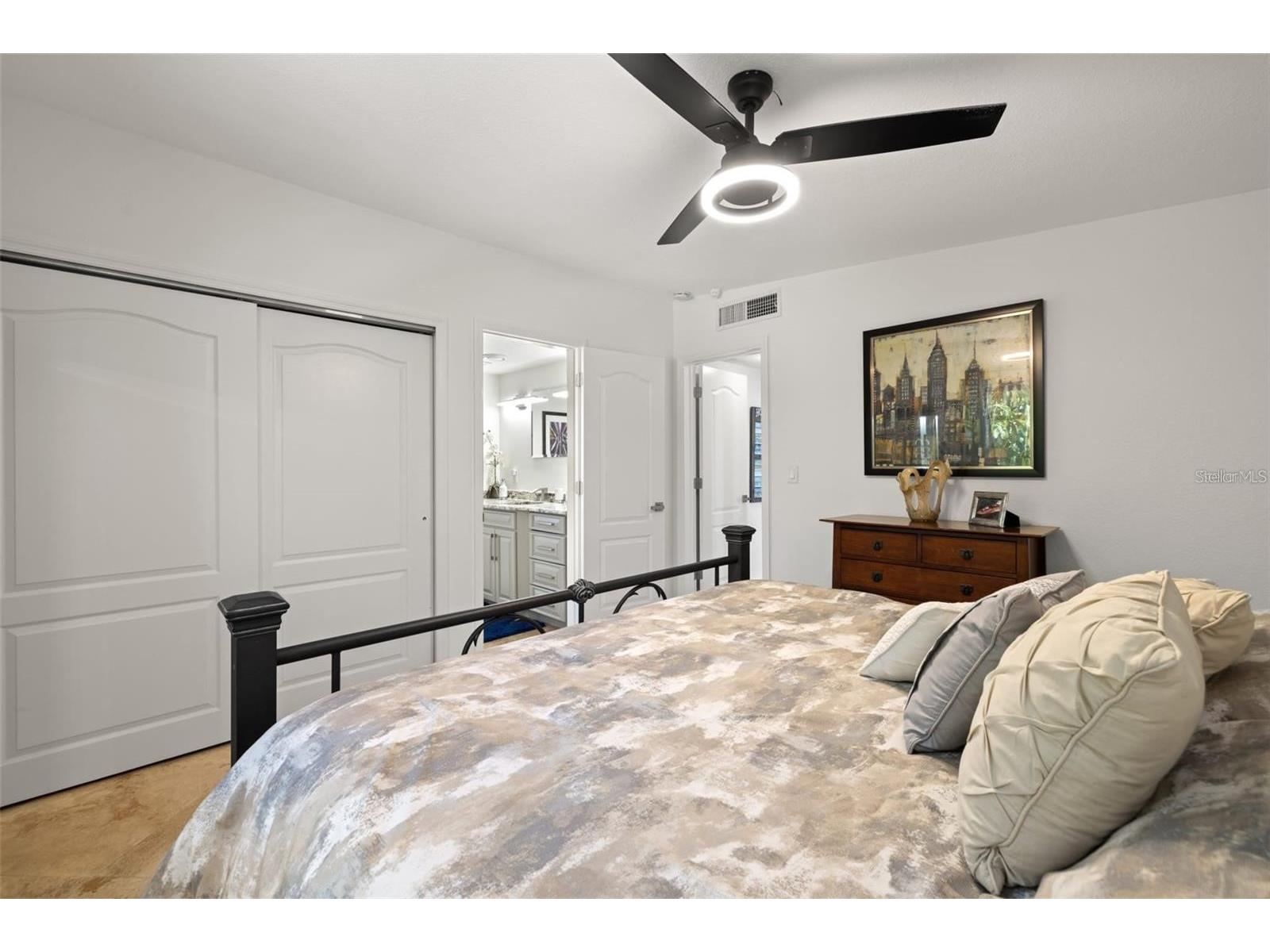 2785 Bayside Drive S Saint Petersburg FL 33705 TB8526481 image25