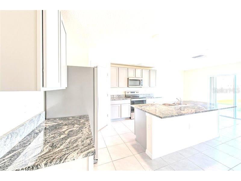 2785 Gardiner Lane Zephyrhills FL 33541 TB8474611 image7