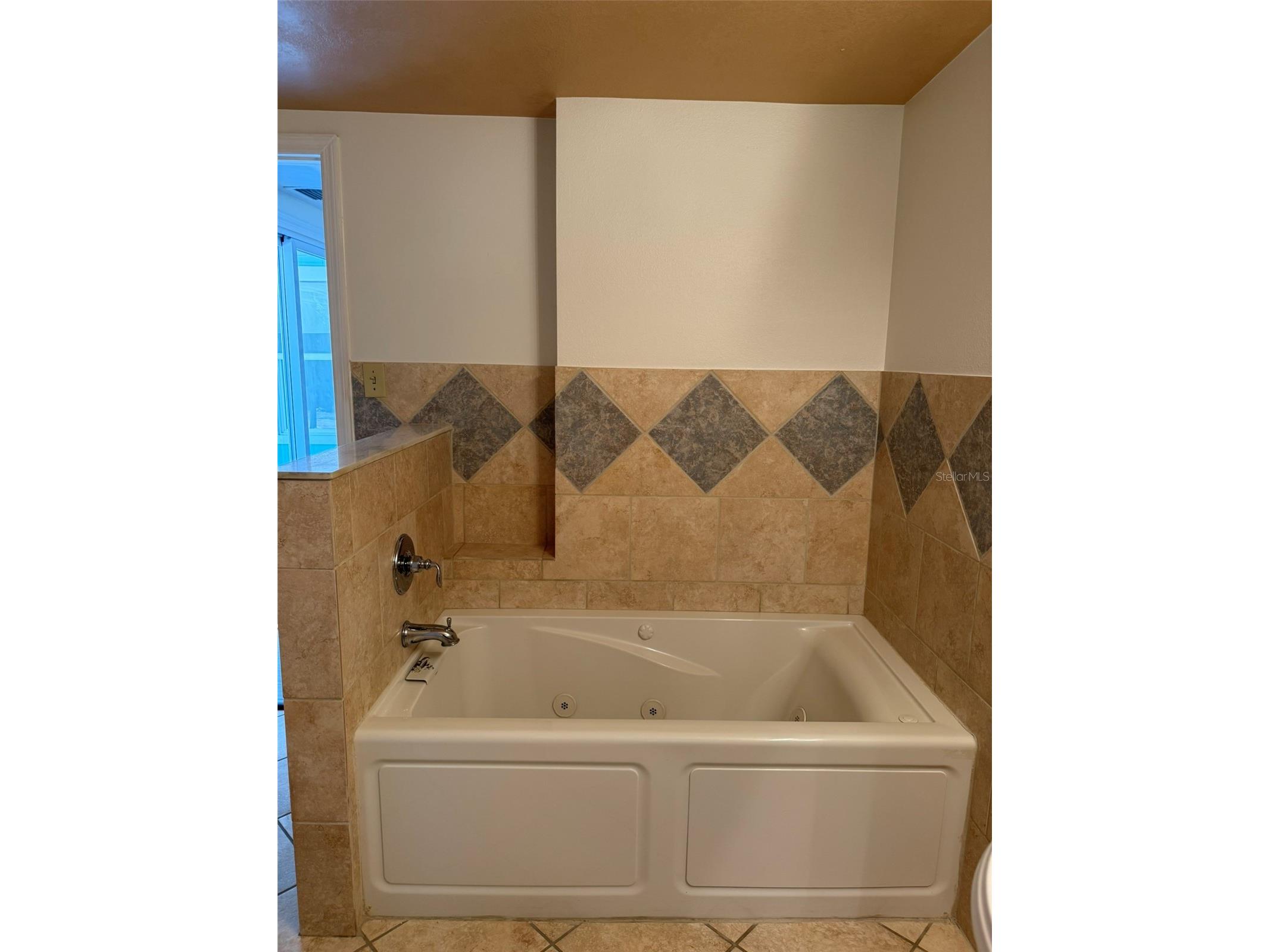 2787 41st Avenue N Saint Petersburg FL 33714 TB8502817 image12