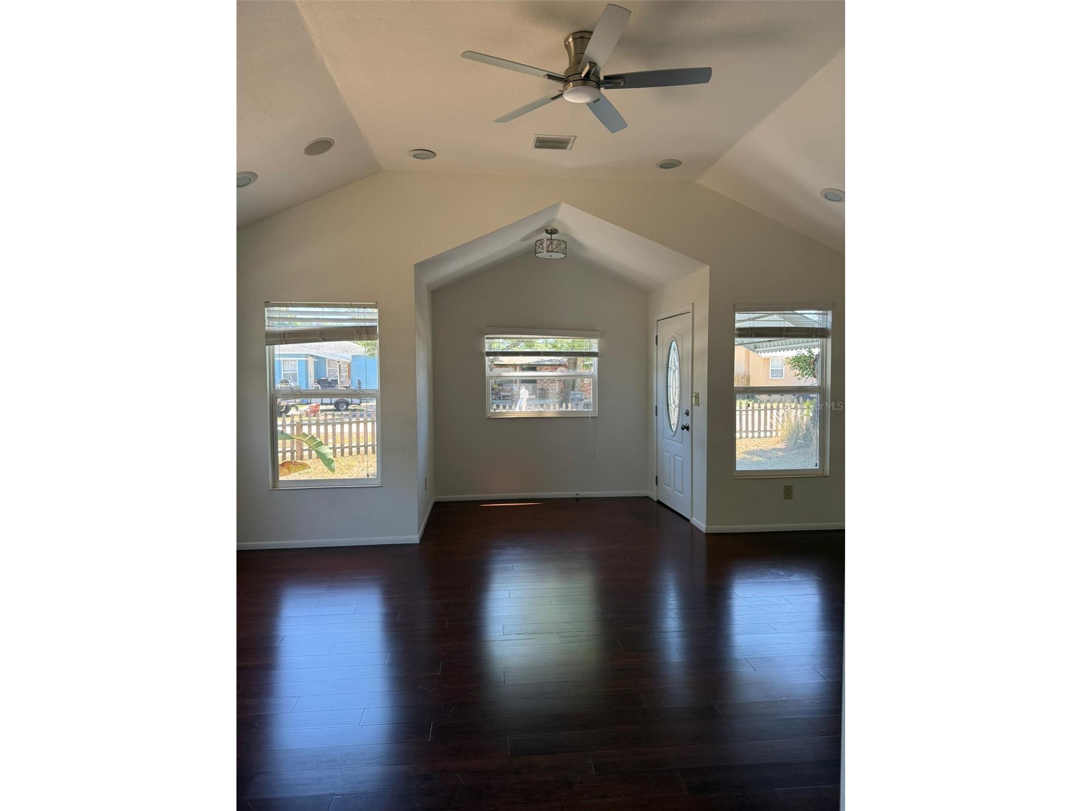 2787 41st Avenue N Saint Petersburg FL 33714 TB8502817 image16