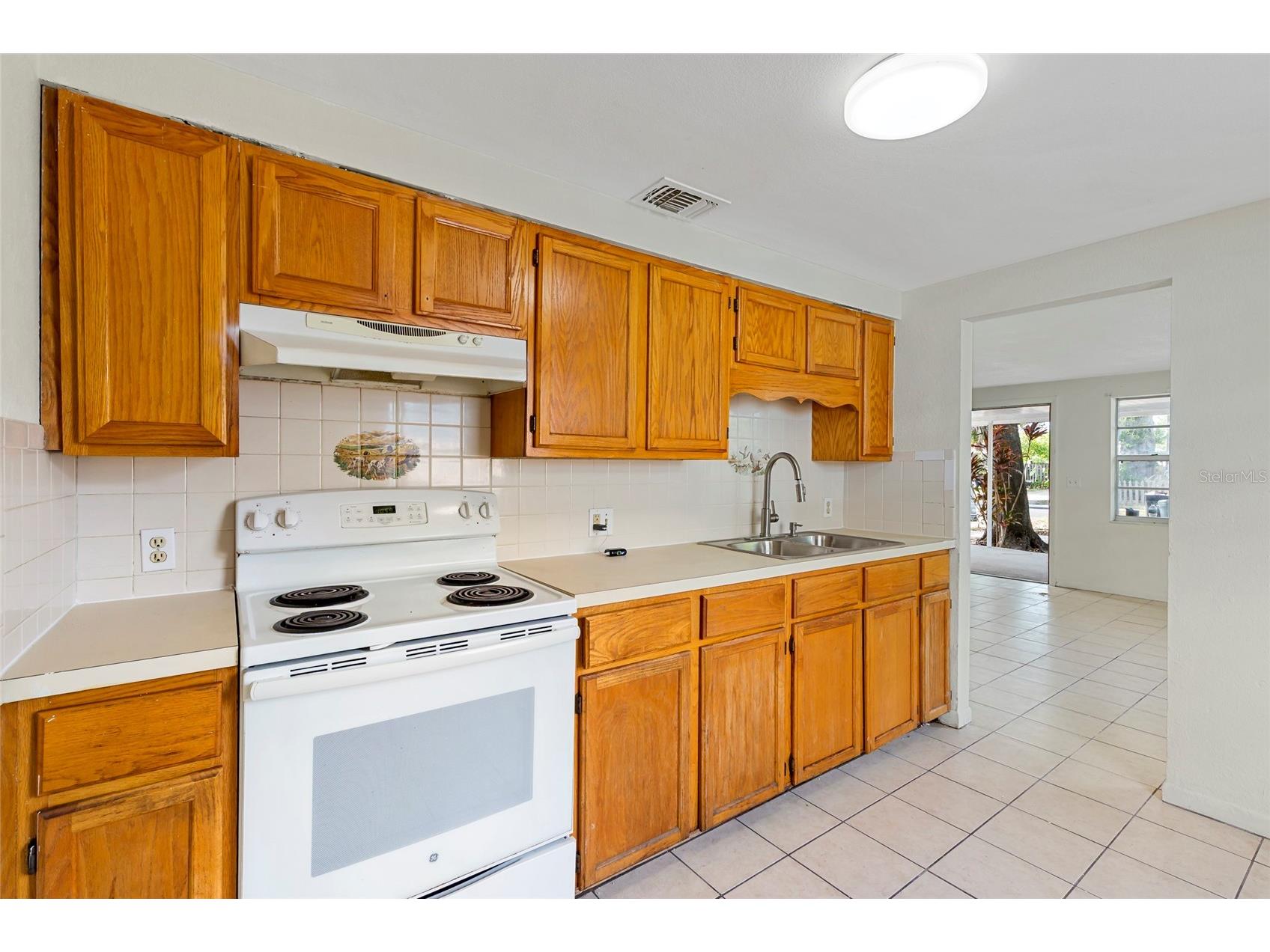 2788 41st Avenue N #A B C Saint Petersburg FL 33714 A4697578 image45