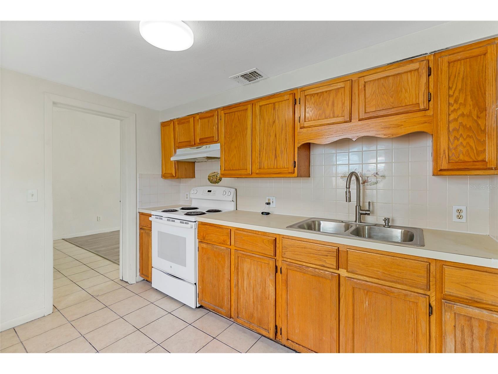 2788 41st Avenue N #A B C Saint Petersburg FL 33714 A4697578 image46