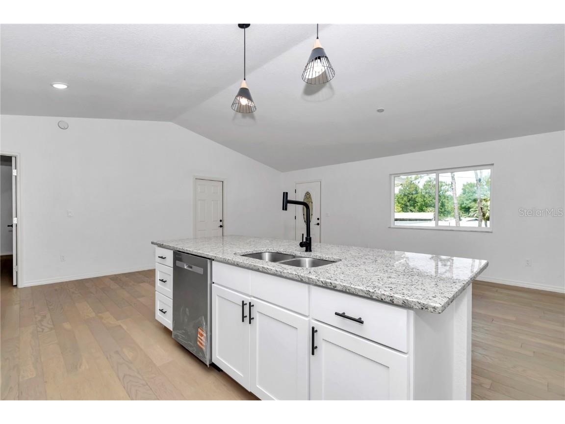 2788 W Cypress Drive Dunnellon FL 34433 - WITHLACOOCHEE RIVER/LAKE ROSSE OM699637 image16