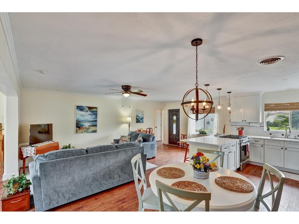 279 79th Avenue N Saint Petersburg FL 33702 TB8455532 image16