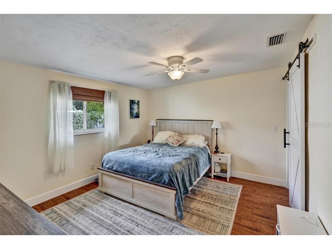 279 79th Avenue N Saint Petersburg FL 33702 TB8455532 image18