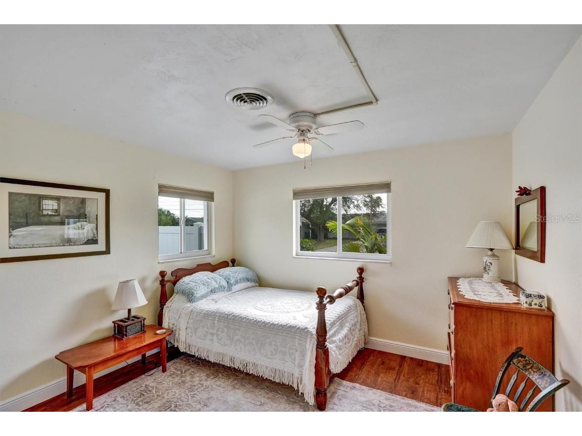 279 79th Avenue N Saint Petersburg FL 33702 TB8455532 image20