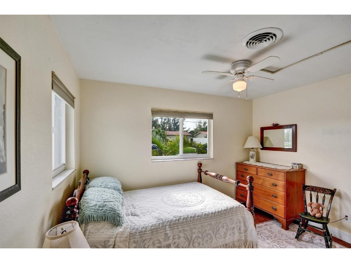 279 79th Avenue N Saint Petersburg FL 33702 TB8455532 image21