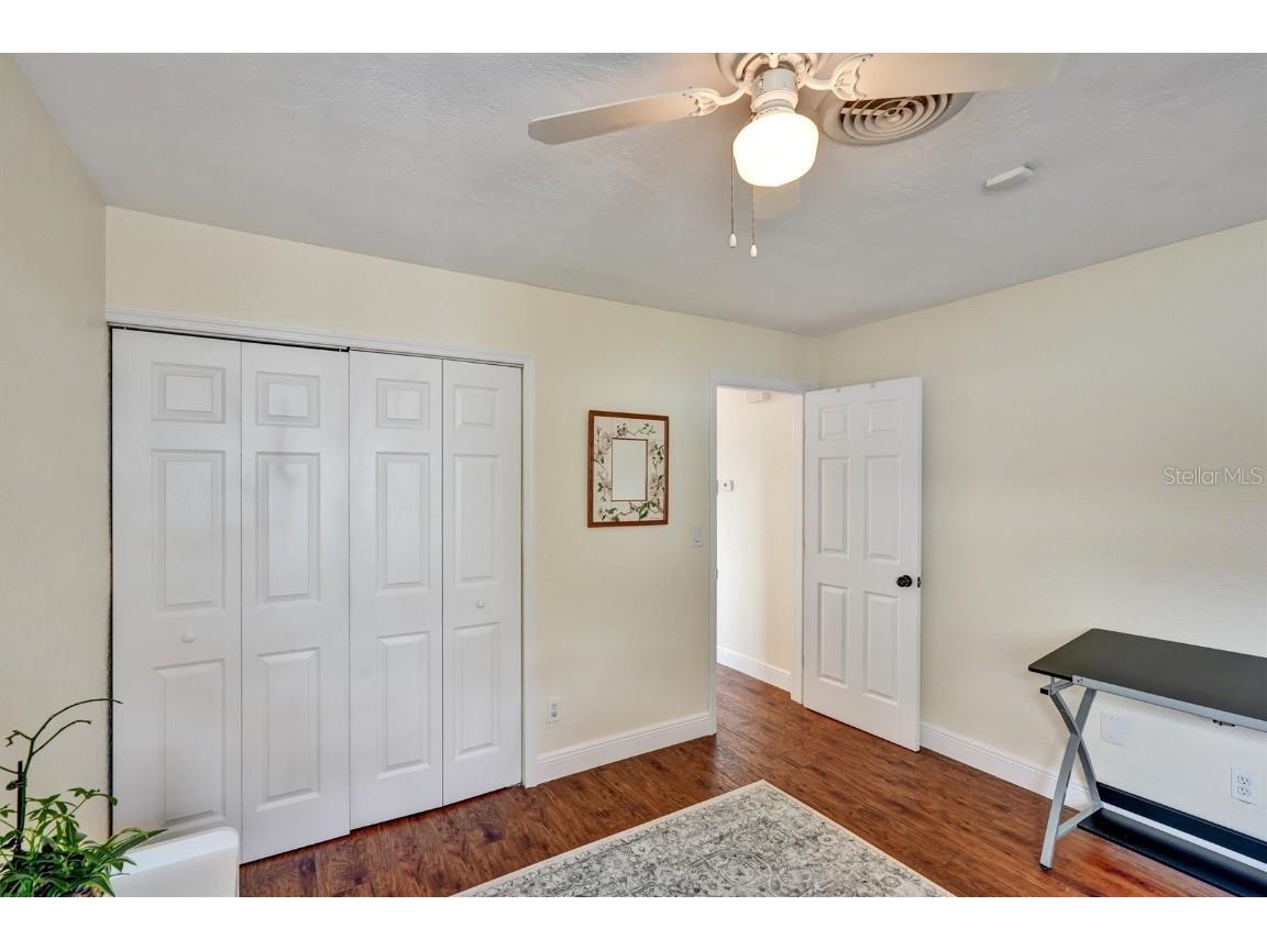 279 79th Avenue N Saint Petersburg FL 33702 TB8455532 image26