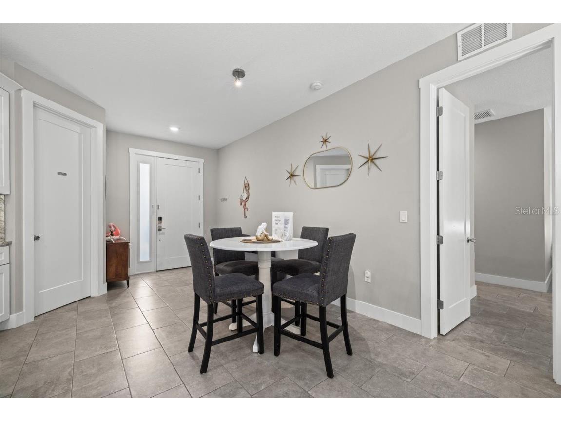 279 Avalon Road Venice FL 34293 A4669339 image21