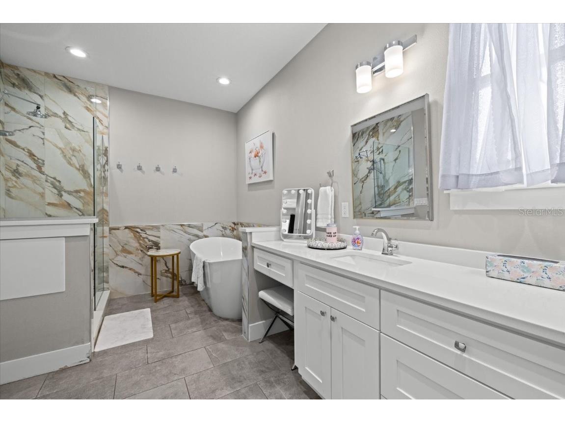 279 Avalon Road Venice FL 34293 A4669339 image26