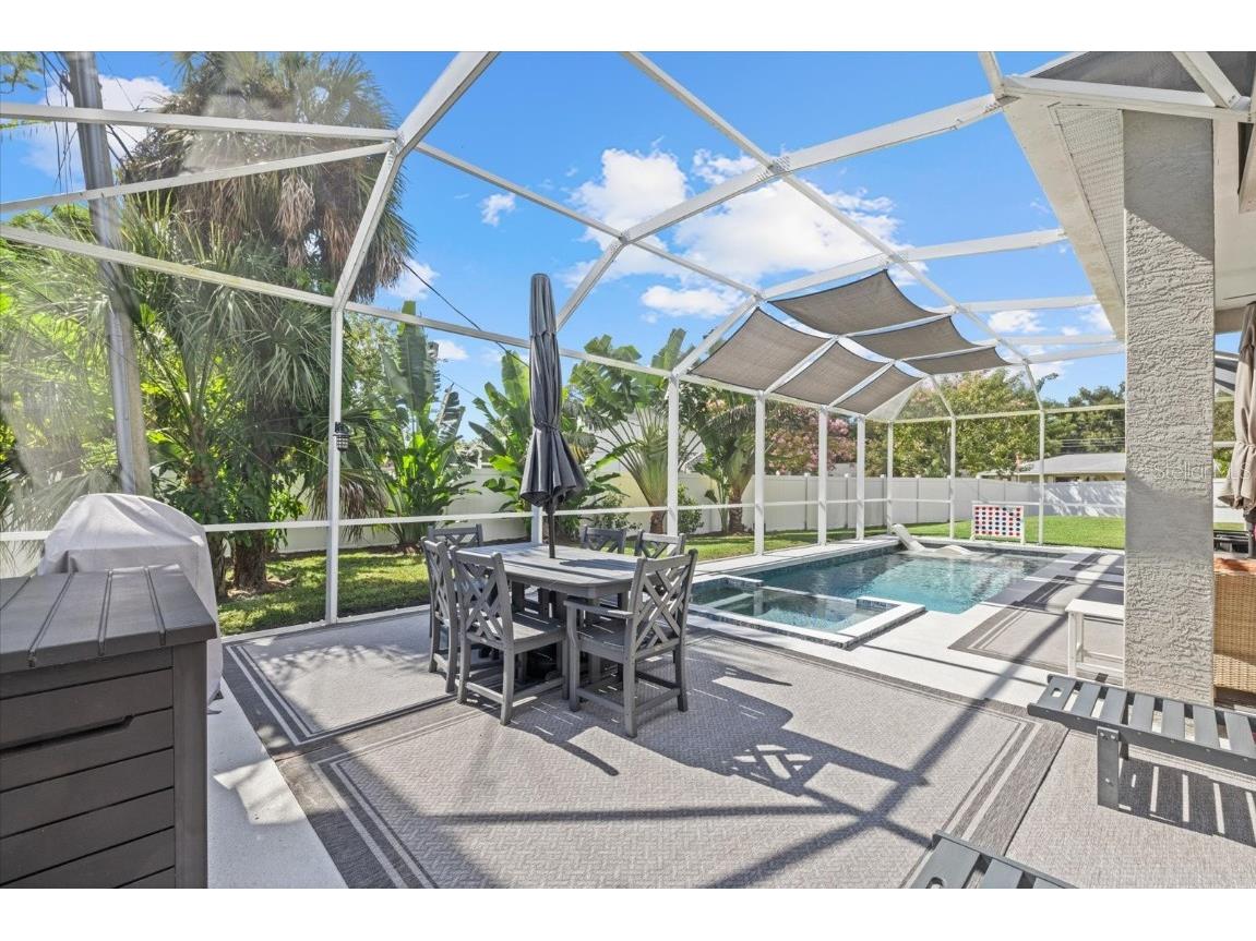 279 Avalon Road Venice FL 34293 A4669339 image9