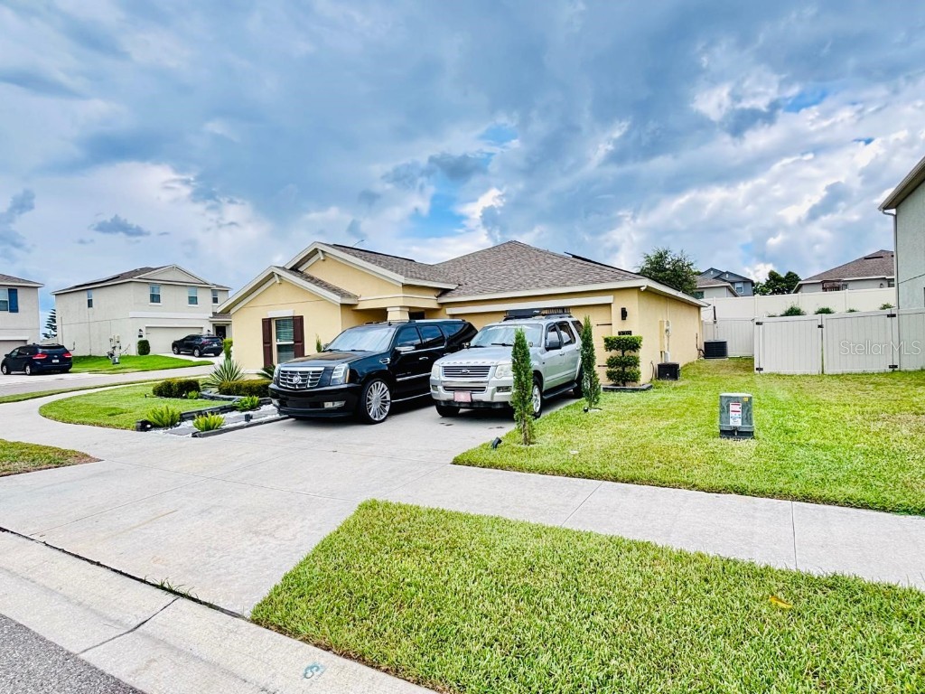 279 Bergamot Loop Davenport FL 33837 S5135606 image3