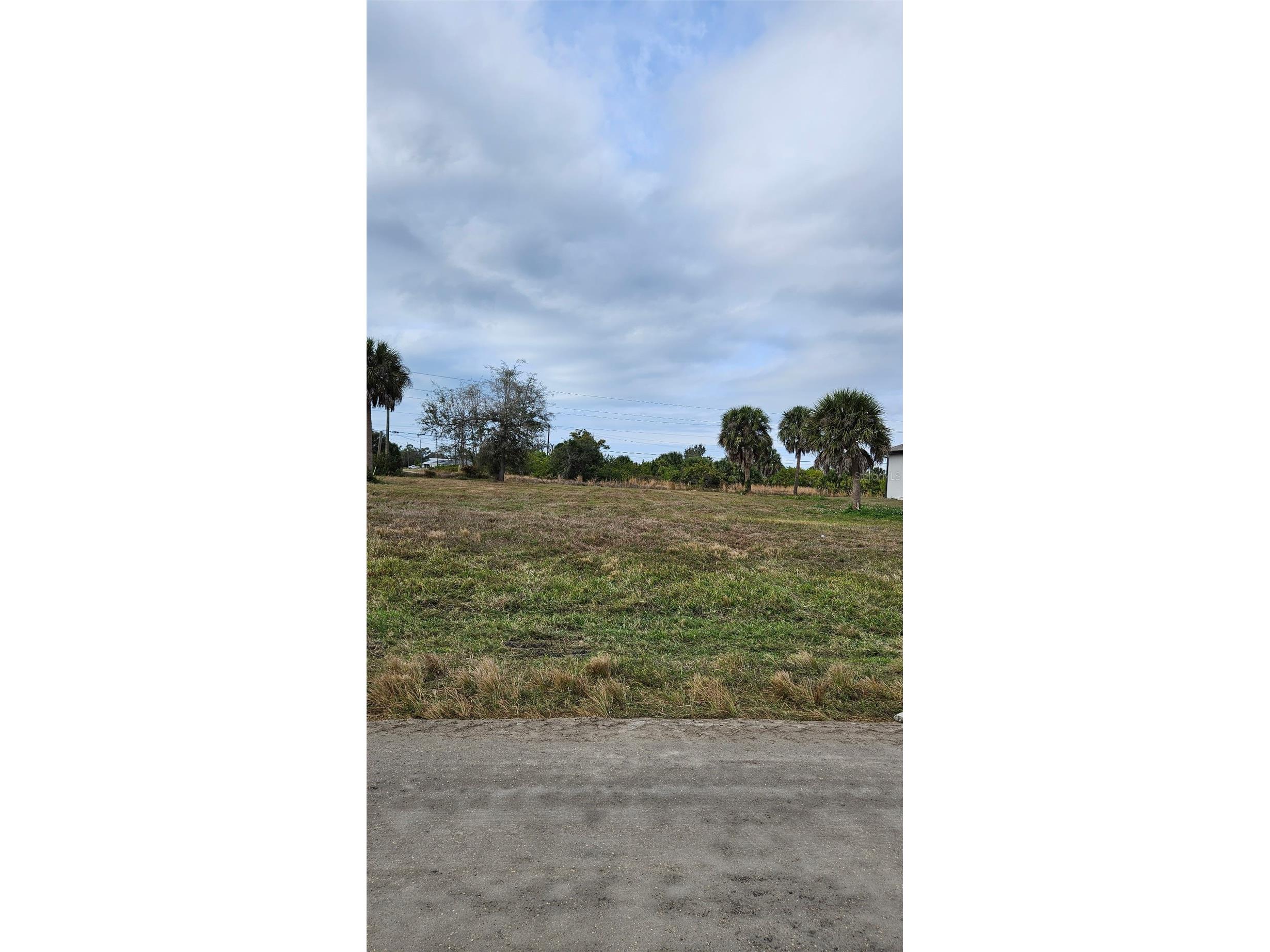 279 Boundary Boulevard Rotonda West FL 33947 D6145641 image1