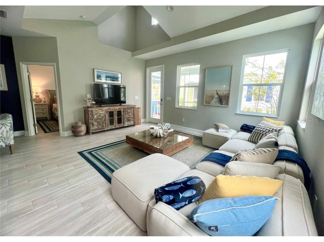 279 Latitude Drive Daytona Beach FL 32124 FC312730 image17