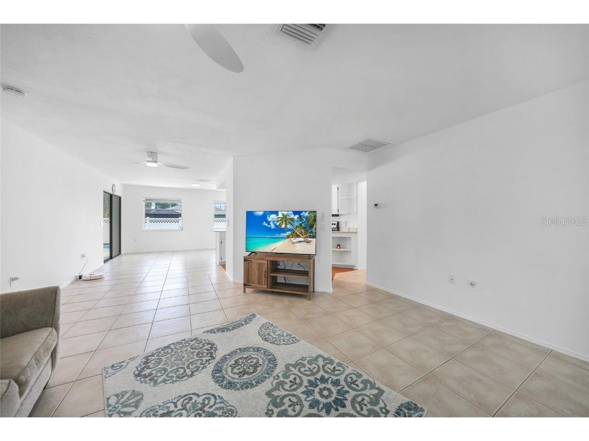 279 Mark Twain Lane Rotonda West FL 33947 D6142410 image8