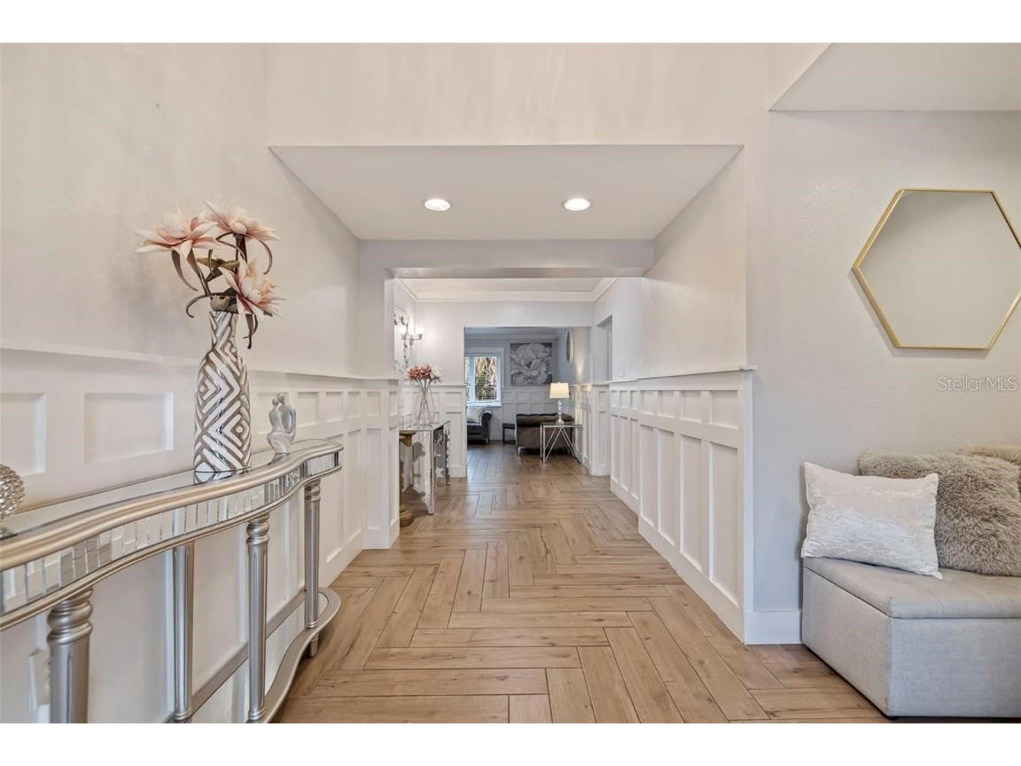 2790 Pinellas Point Drive S Saint Petersburg FL 33712 TB8413167 image3