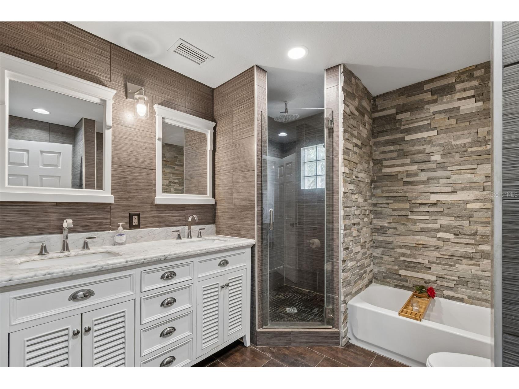 2790 Pinellas Point Drive S Saint Petersburg FL 33712 TB8504600 image37