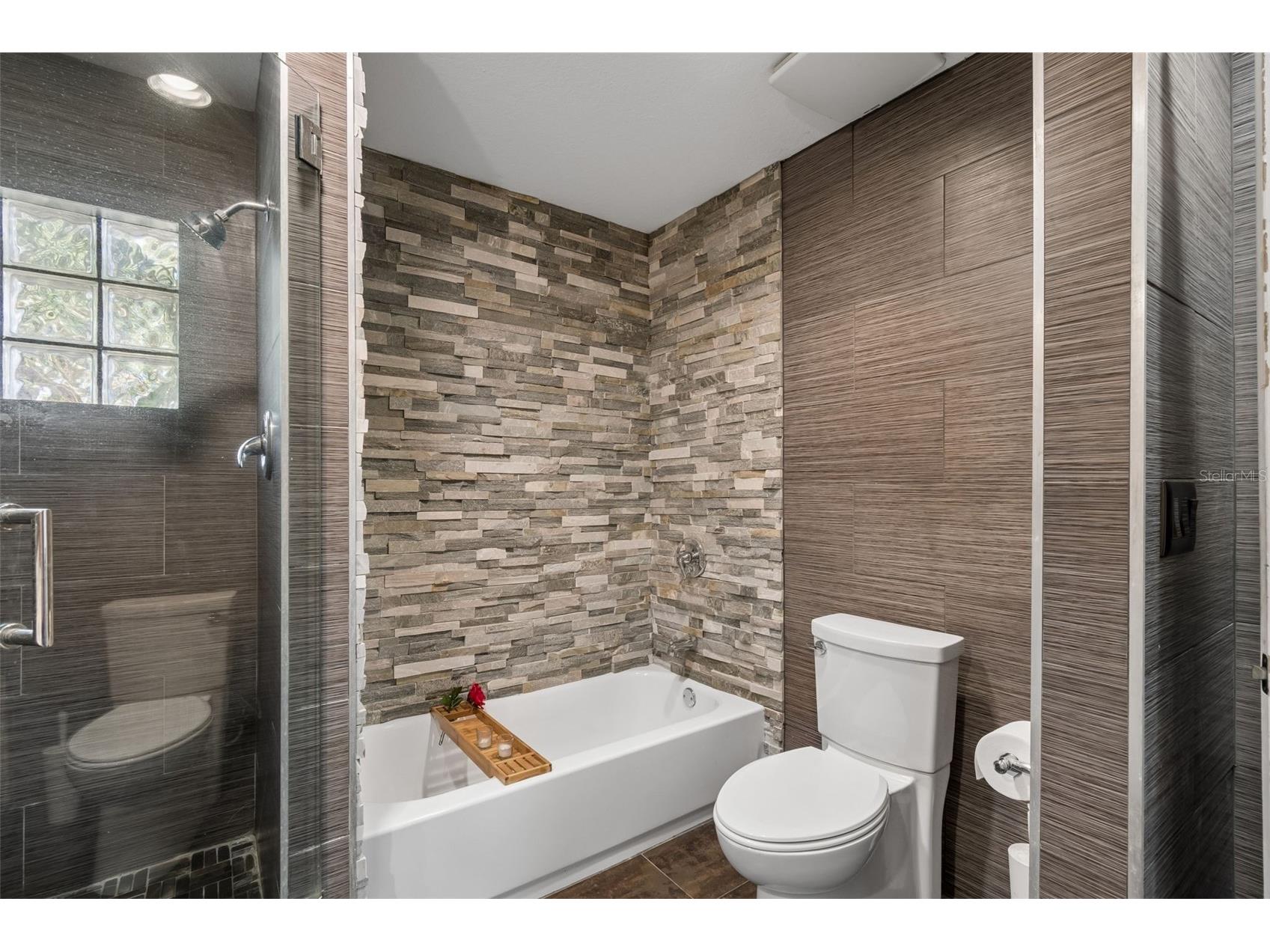 2790 Pinellas Point Drive S Saint Petersburg FL 33712 TB8504600 image38