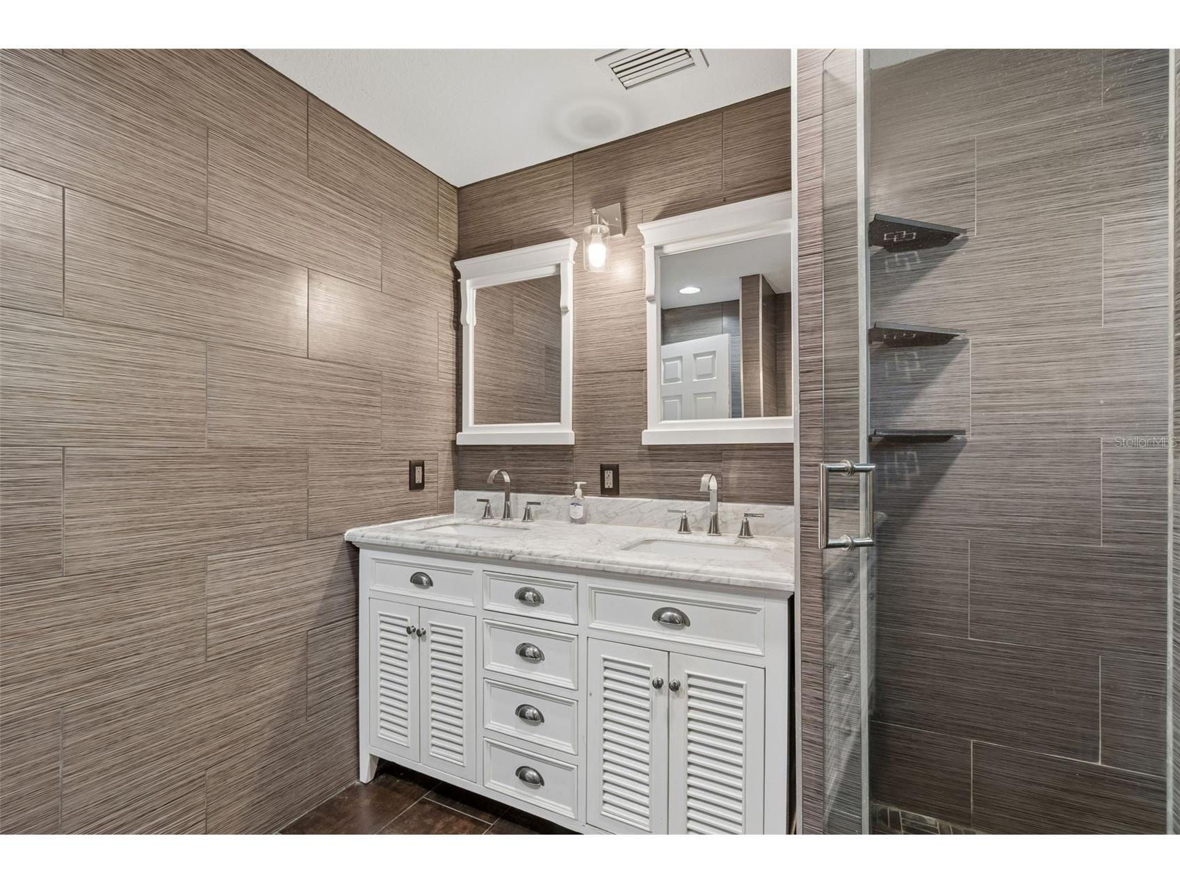 2790 Pinellas Point Drive S Saint Petersburg FL 33712 TB8504600 image39