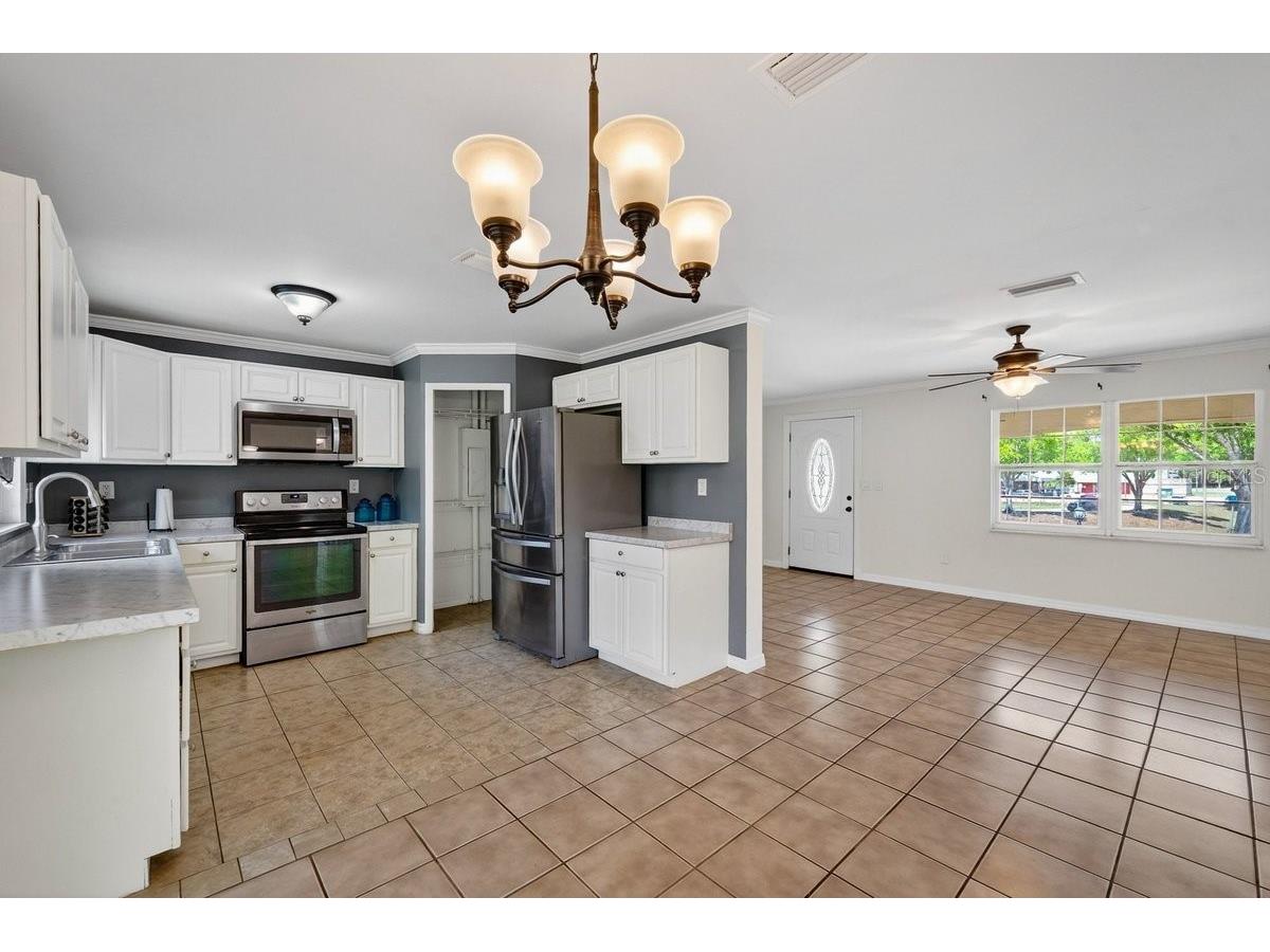 2791 Fulford Street Deltona FL 32738 V4948289 image15