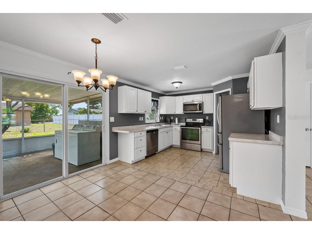 2791 Fulford Street Deltona FL 32738 V4948289 image17