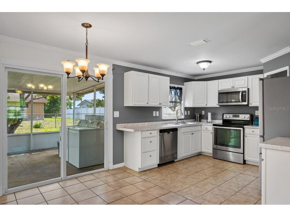2791 Fulford Street Deltona FL 32738 V4948289 image19