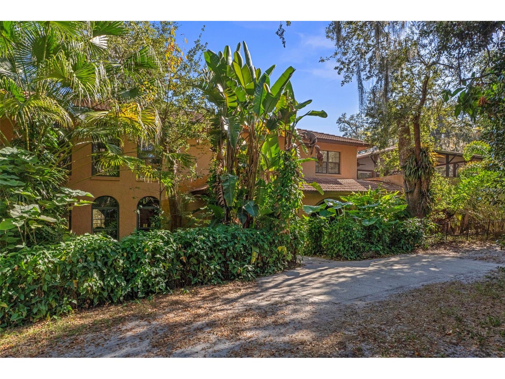 27910 Debbie Road Okahumpka FL 34762 OM715893 image1