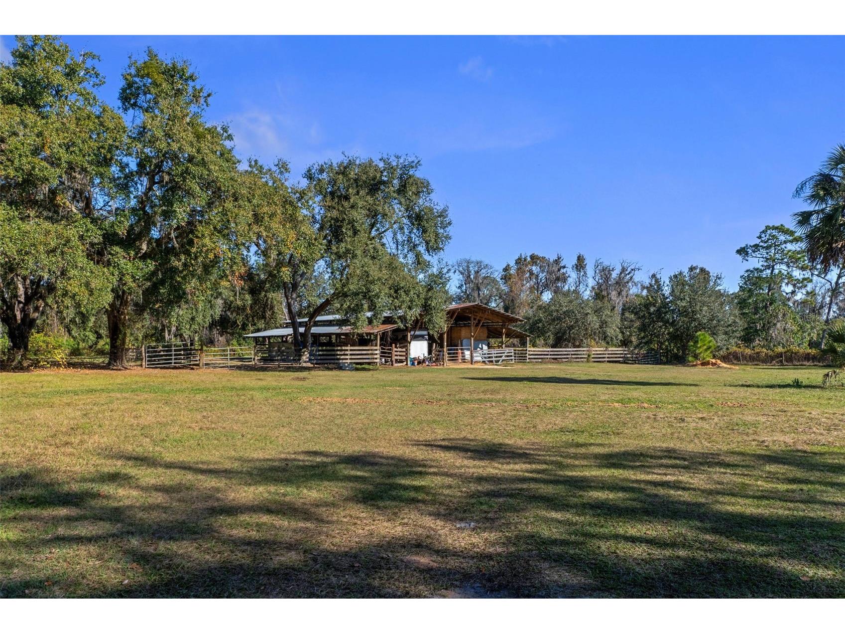 27910 Debbie Road Okahumpka FL 34762 OM715893 image55