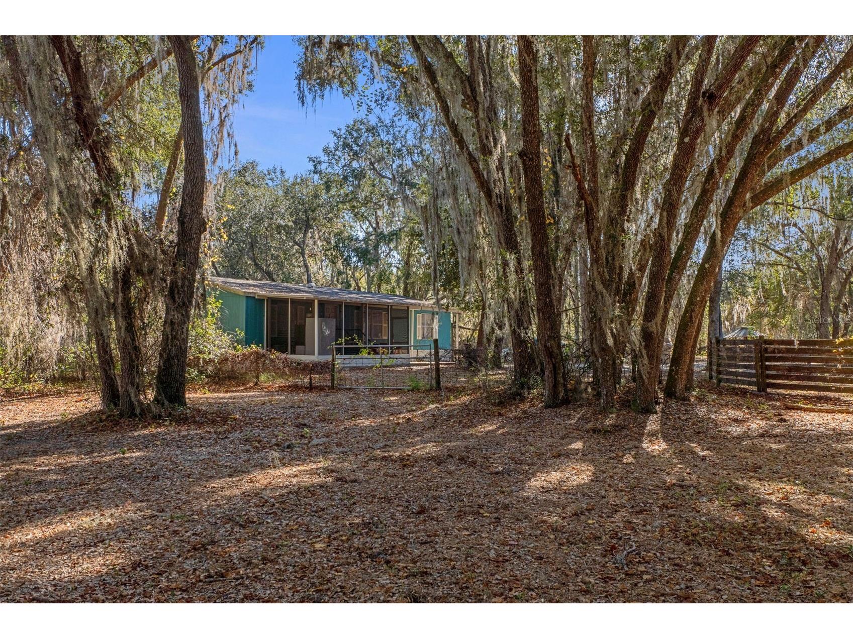 27910 Debbie Road Okahumpka FL 34762 OM715893 image87