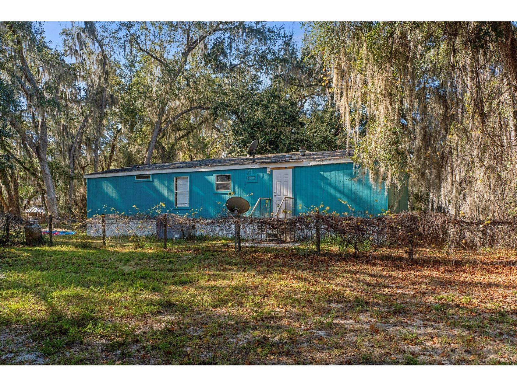 27910 Debbie Road Okahumpka FL 34762 OM715893 image89