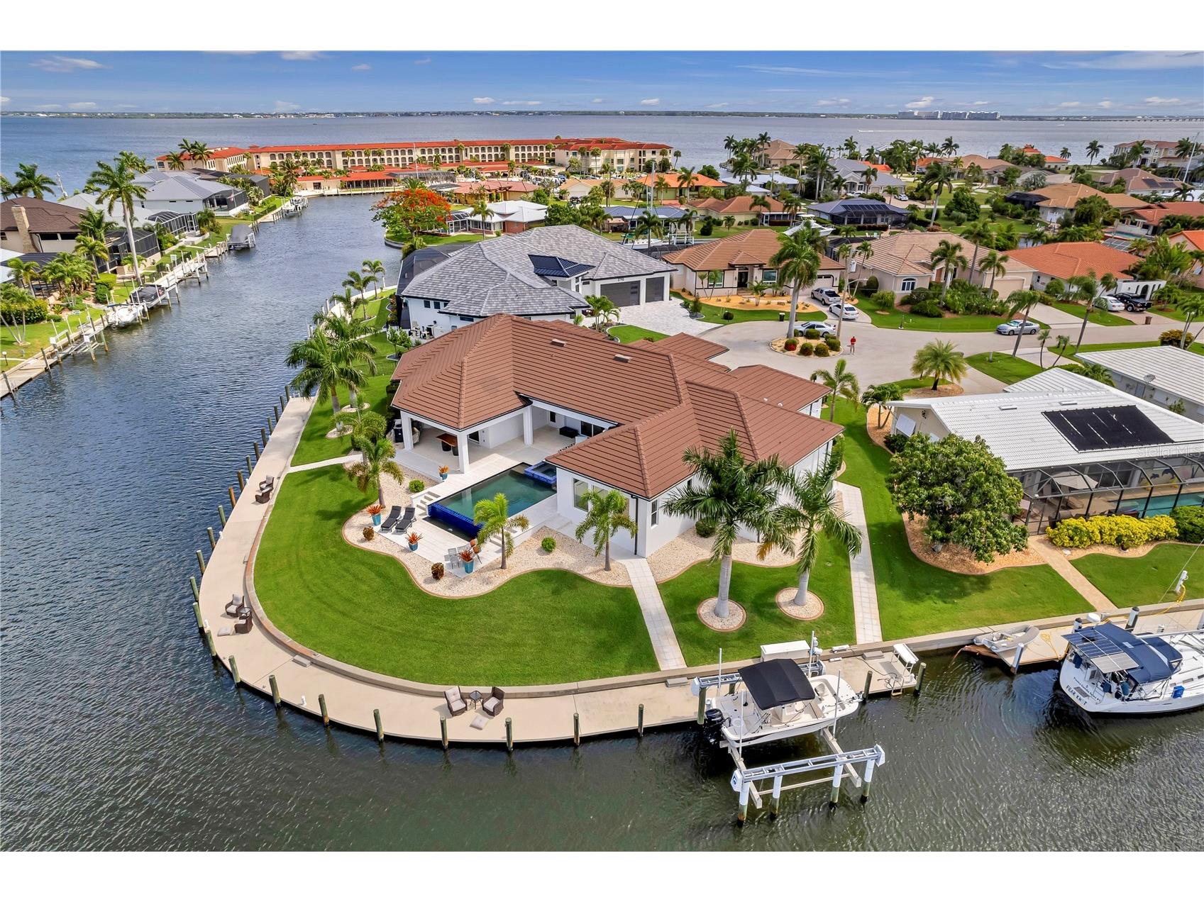 2795 Bay Court Punta Gorda FL 33950 C7526536 image1