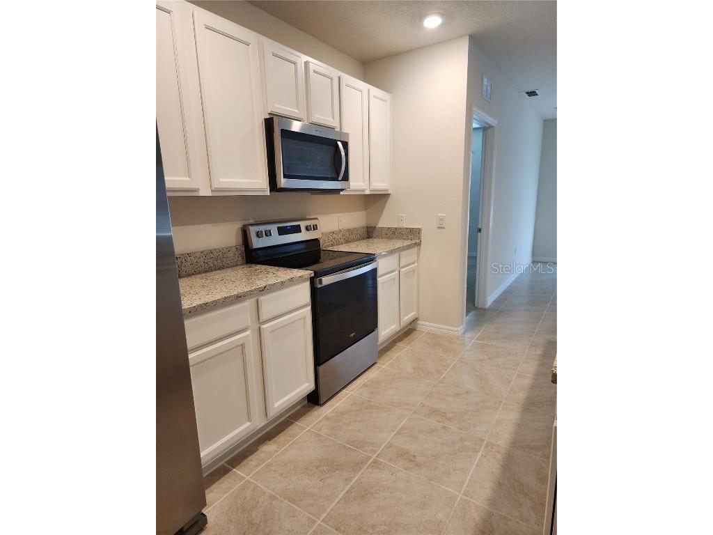 2795 Grandbury Grove Road Lakeland FL 33811 L4954371 image5