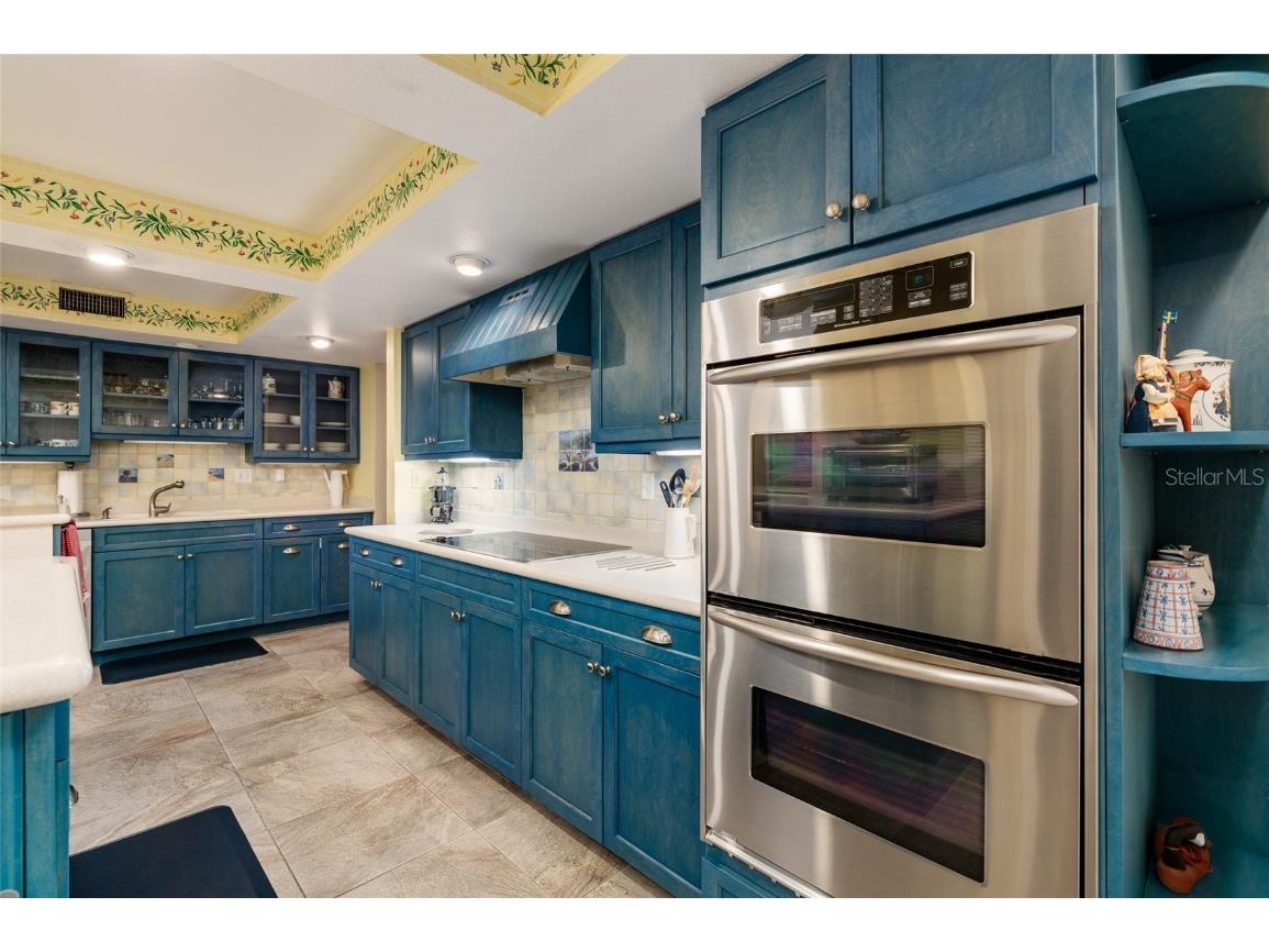 2795 Kipps Colony Drive S #101-102 Saint Petersburg FL 33707 TB8440076 image17