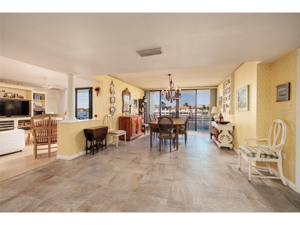 2795 Kipps Colony Drive S #101-102 Saint Petersburg FL 33707 TB8440076 image20