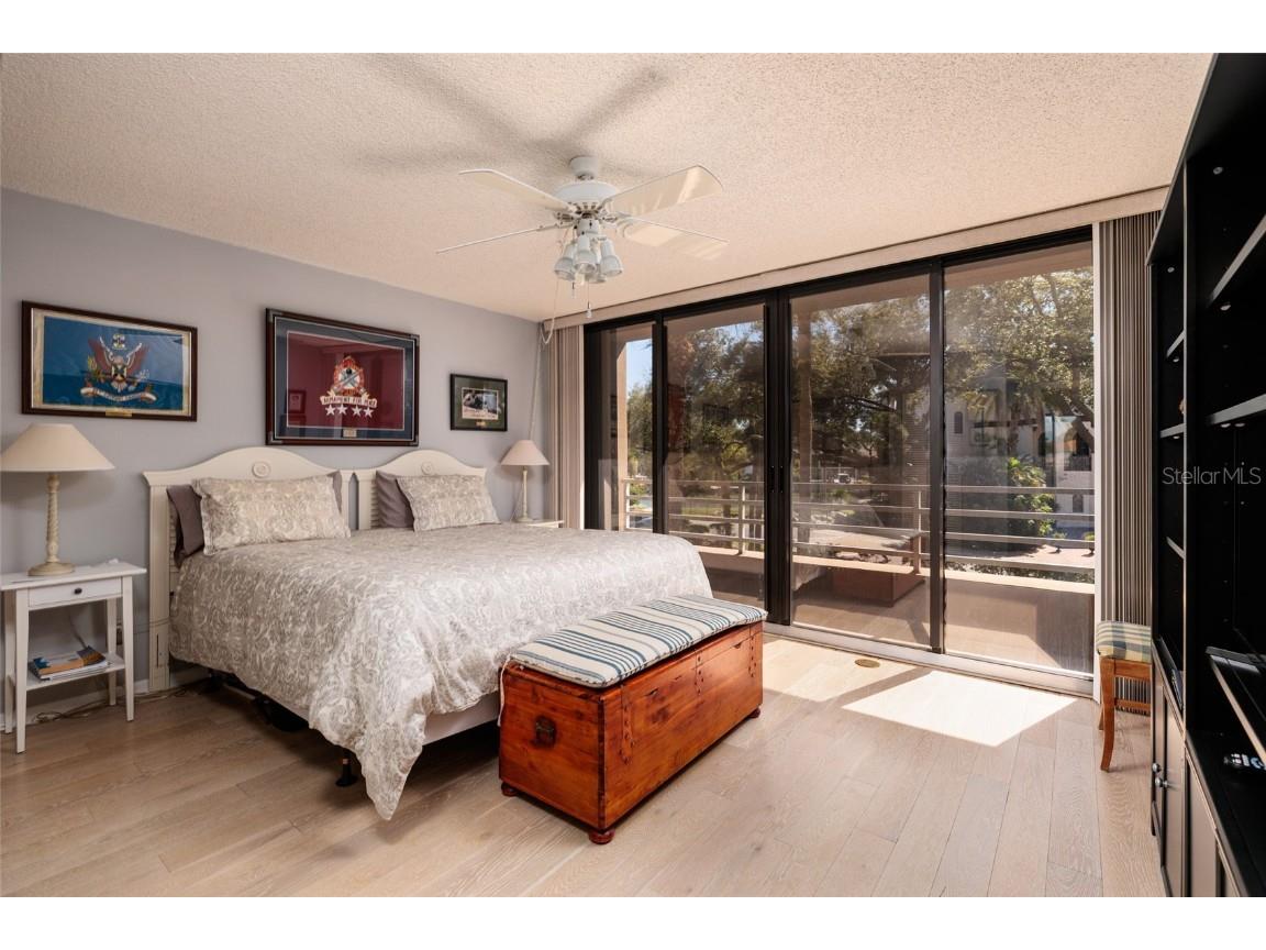 2795 Kipps Colony Drive S #101-102 Saint Petersburg FL 33707 TB8440076 image25