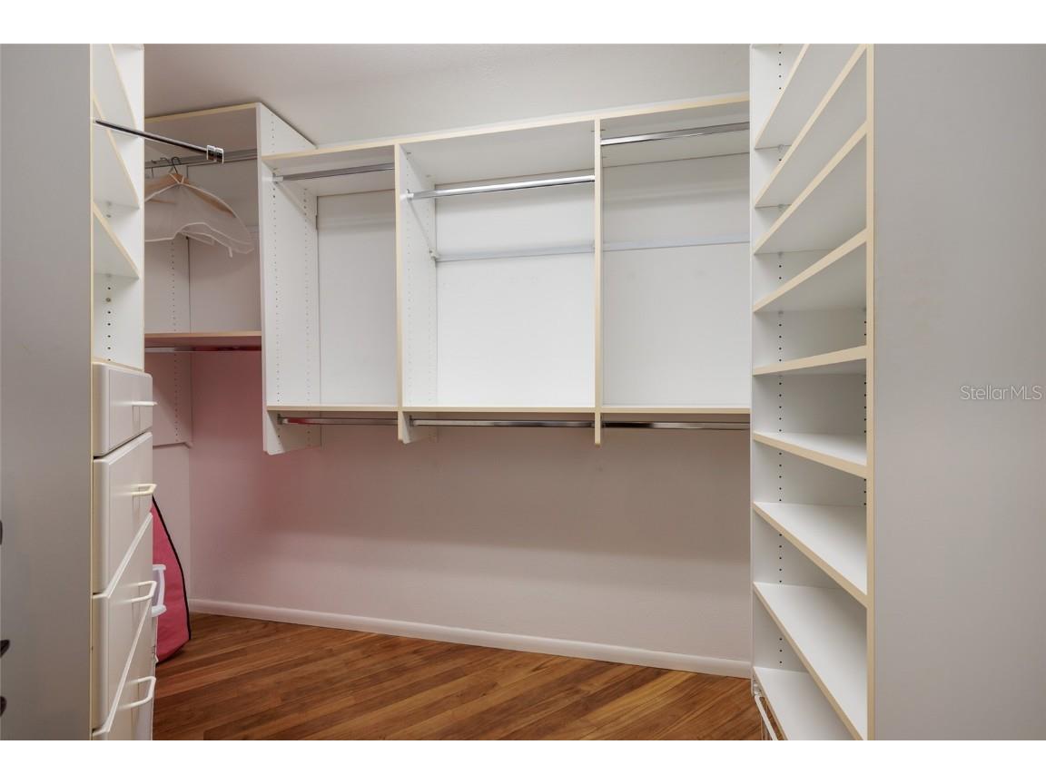 2795 Kipps Colony Drive S #101-102 Saint Petersburg FL 33707 TB8440076 image36