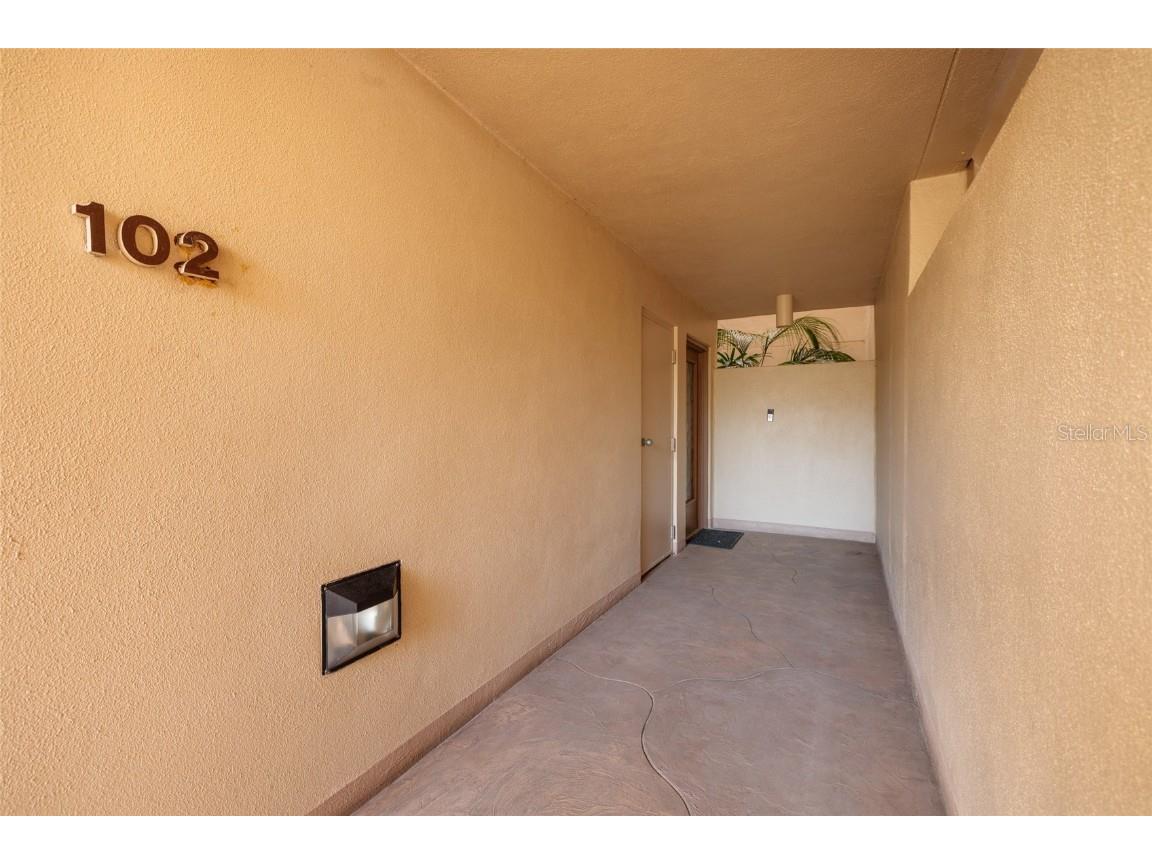 2795 Kipps Colony Drive S #101-102 Saint Petersburg FL 33707 TB8440076 image5