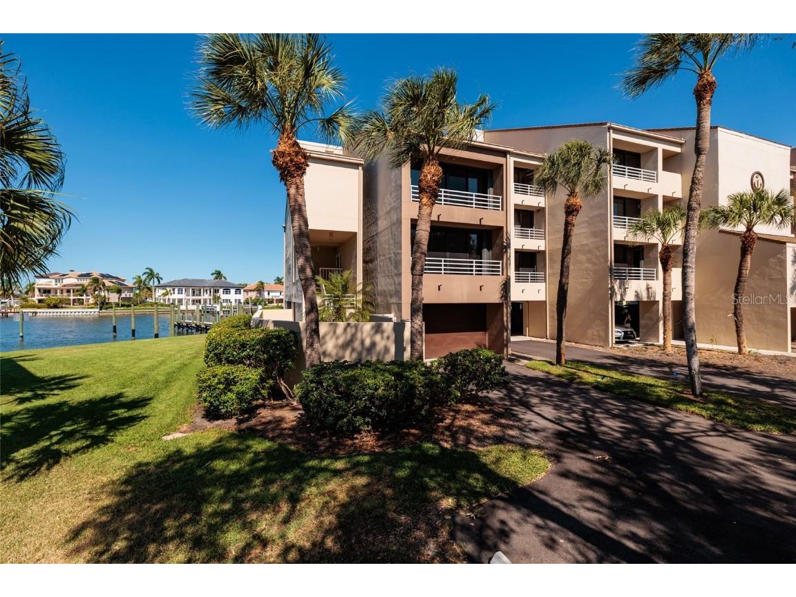 2795 Kipps Colony Drive S #101-102 Saint Petersburg FL 33707 TB8440076 image56