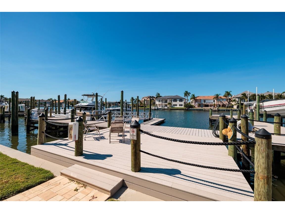 2795 Kipps Colony Drive S #101-102 Saint Petersburg FL 33707 TB8440076 image61