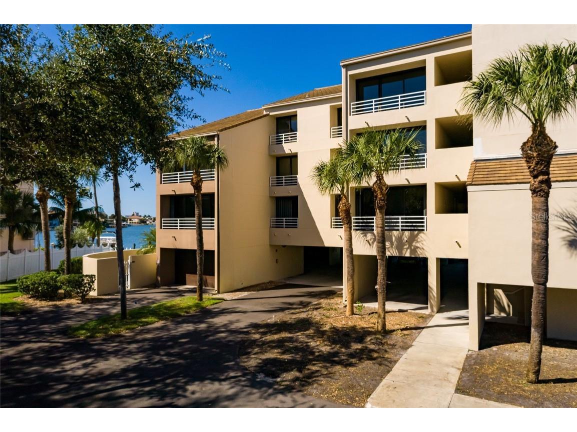 2795 Kipps Colony Drive S #101-102 Saint Petersburg FL 33707 TB8440076 image74