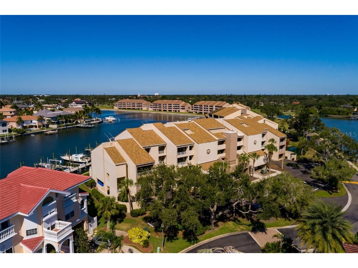 2795 Kipps Colony Drive S #101-102 Saint Petersburg FL 33707 TB8440076 image78