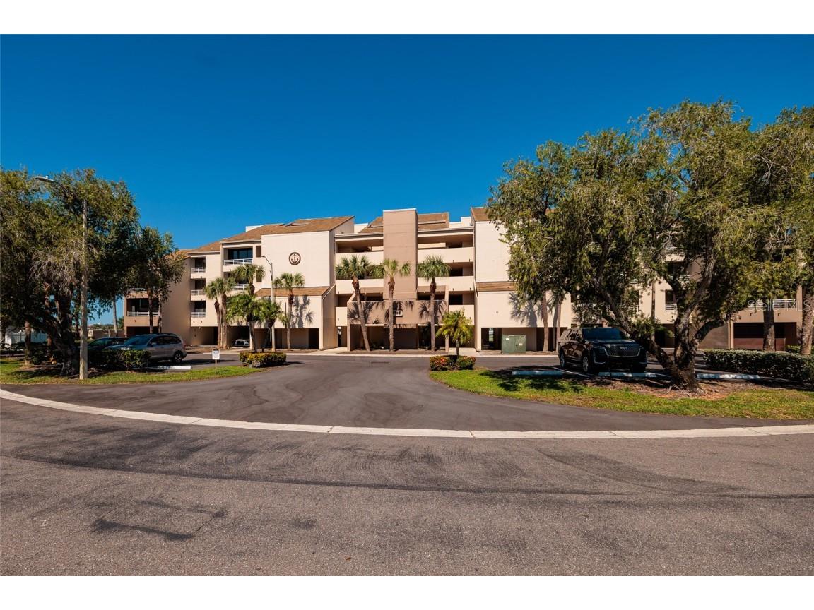 2795 Kipps Colony Drive S #101-102 Saint Petersburg FL 33707 TB8440076 image92