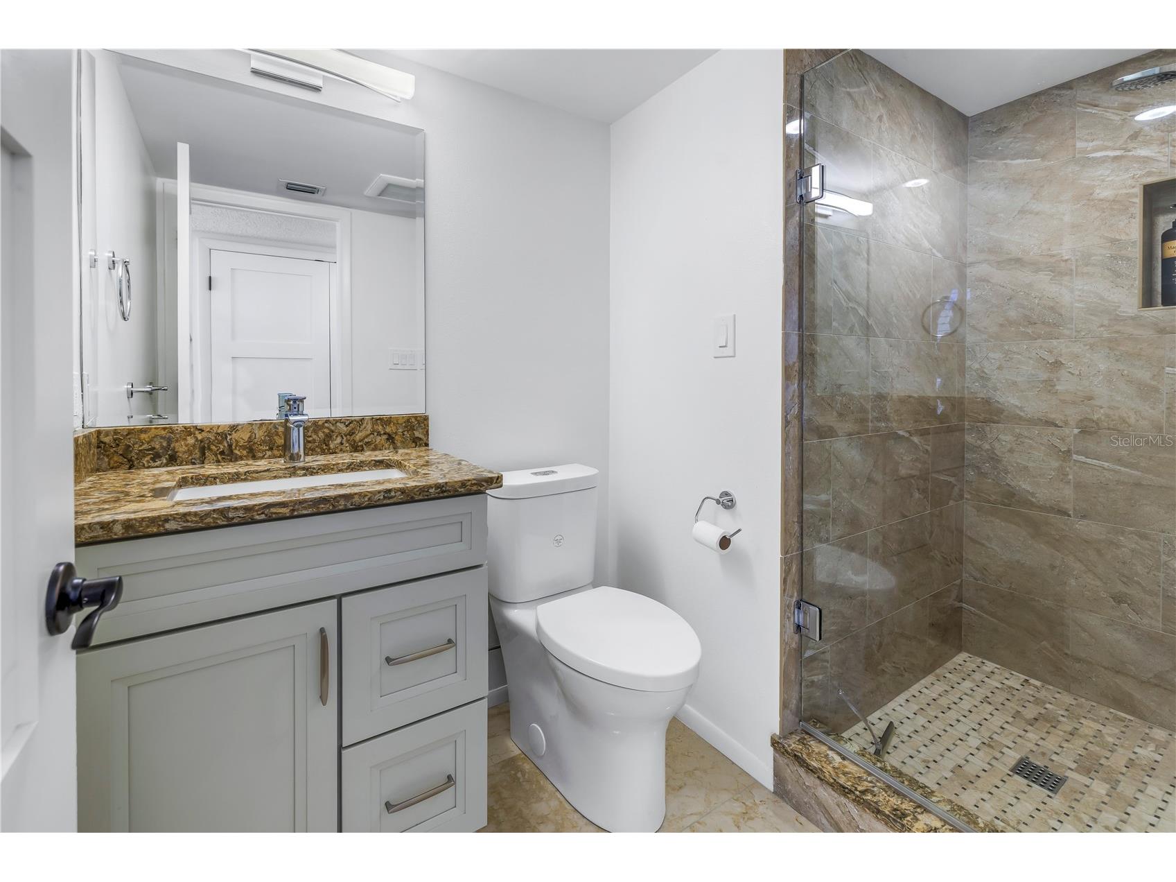 2795 Kipps Colony Drive S #305 Saint Petersburg FL 33707 - BOCA CIEGA BAY TB8493098 image14