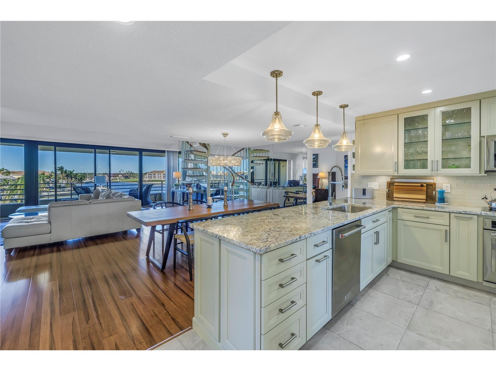 2795 Kipps Colony Drive S #305 Saint Petersburg FL 33707 - BOCA CIEGA BAY TB8493098 image15