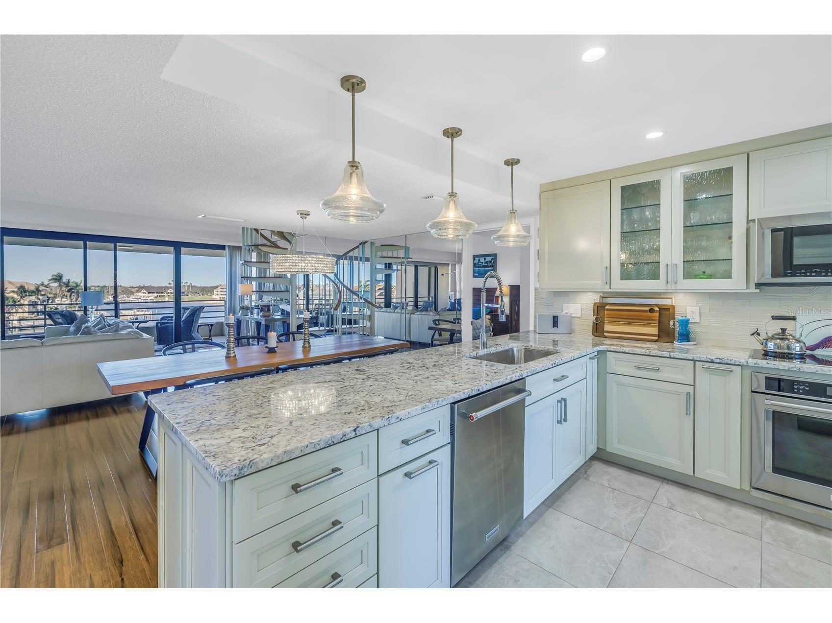 2795 Kipps Colony Drive S #305 Saint Petersburg FL 33707 - BOCA CIEGA BAY TB8493098 image16