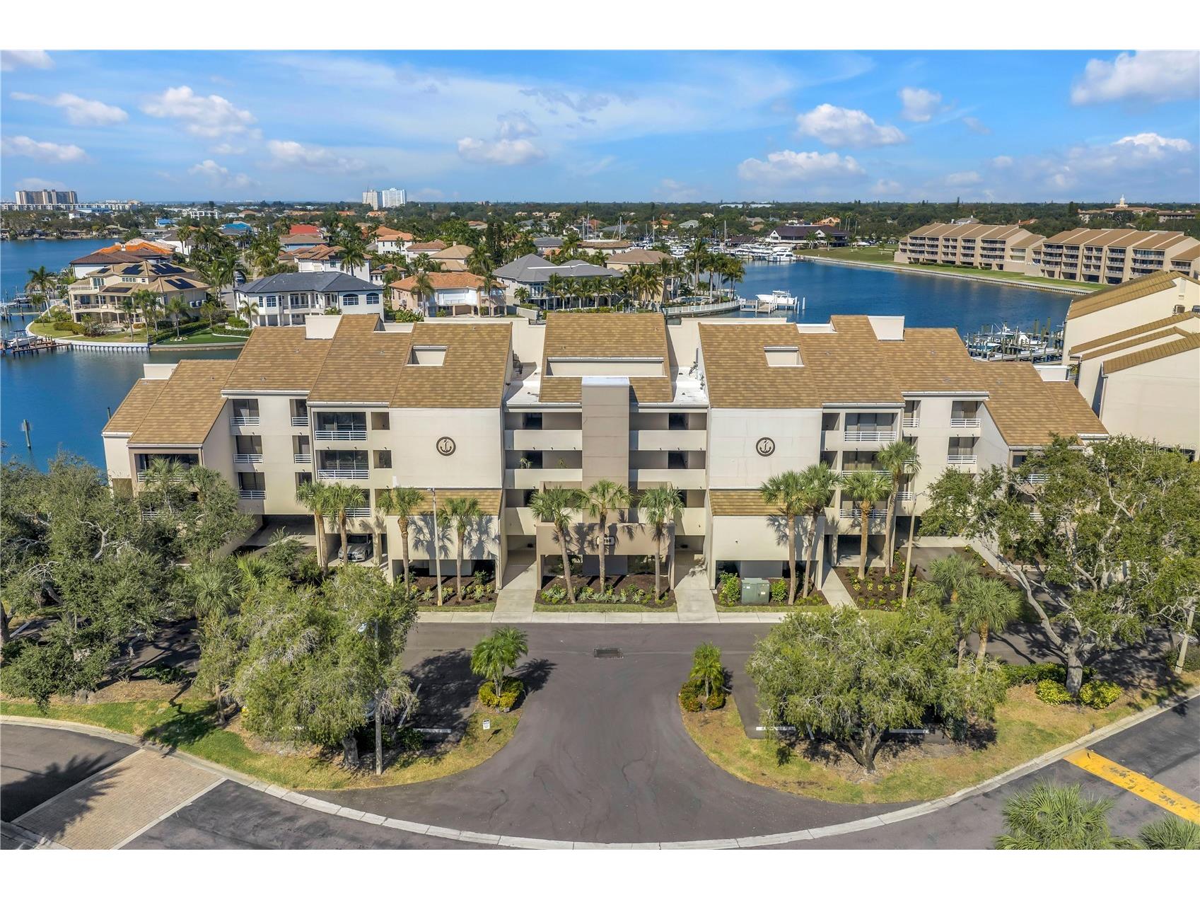 2795 Kipps Colony Drive S #305 Saint Petersburg FL 33707 - BOCA CIEGA BAY TB8493098 image2