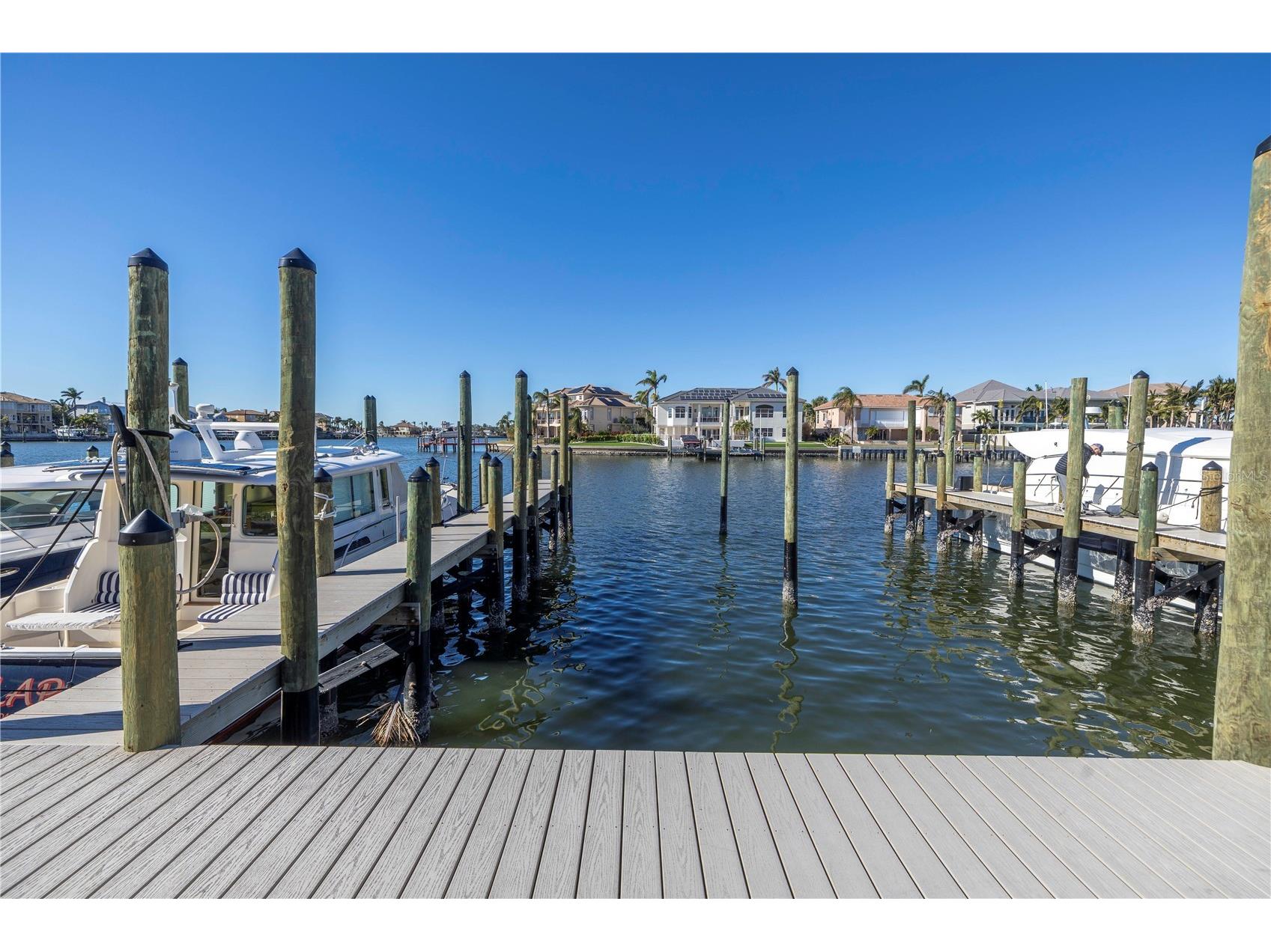 2795 Kipps Colony Drive S #305 Saint Petersburg FL 33707 - BOCA CIEGA BAY TB8493098 image5