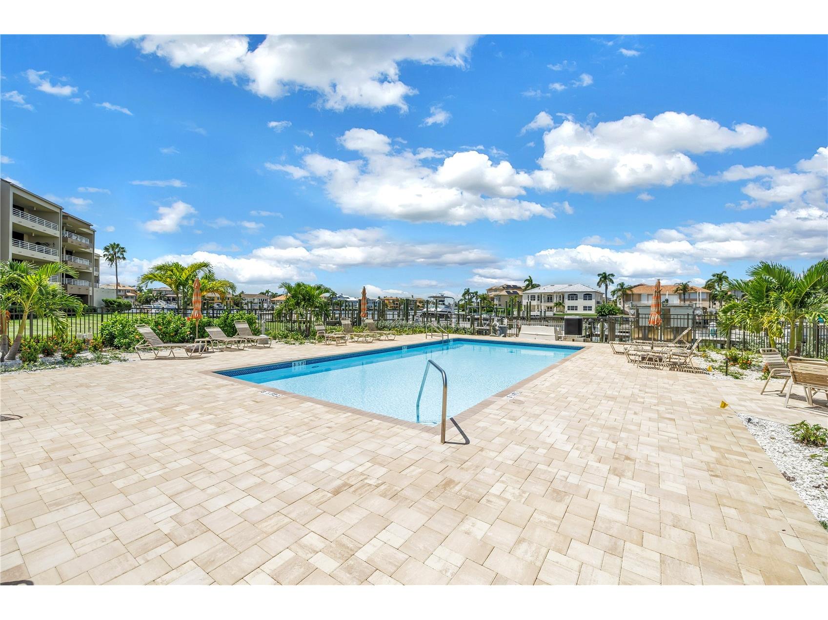 2795 Kipps Colony Drive S #305 Saint Petersburg FL 33707 - BOCA CIEGA BAY TB8493098 image51